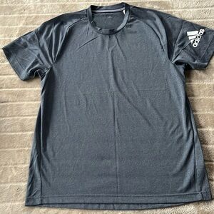 Men’s adidas tshirt